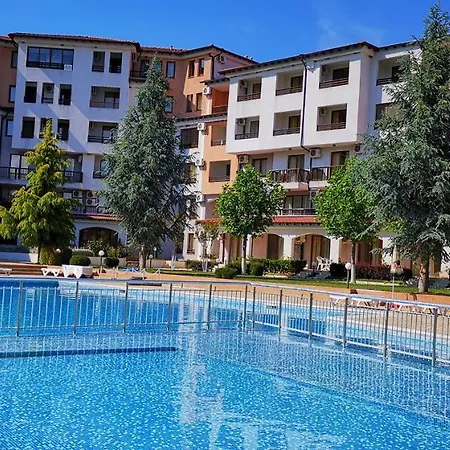 Poesia, Harmony Hills 罗格其维